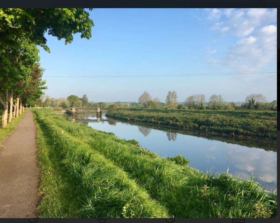 Adare Luxury Riverside Apartment Limerick Junction 외부 사진